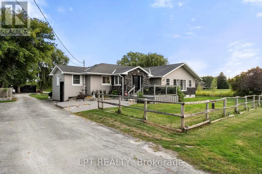 Detached at 1109 RAVENSHOE ROAD, East Gwillimbury