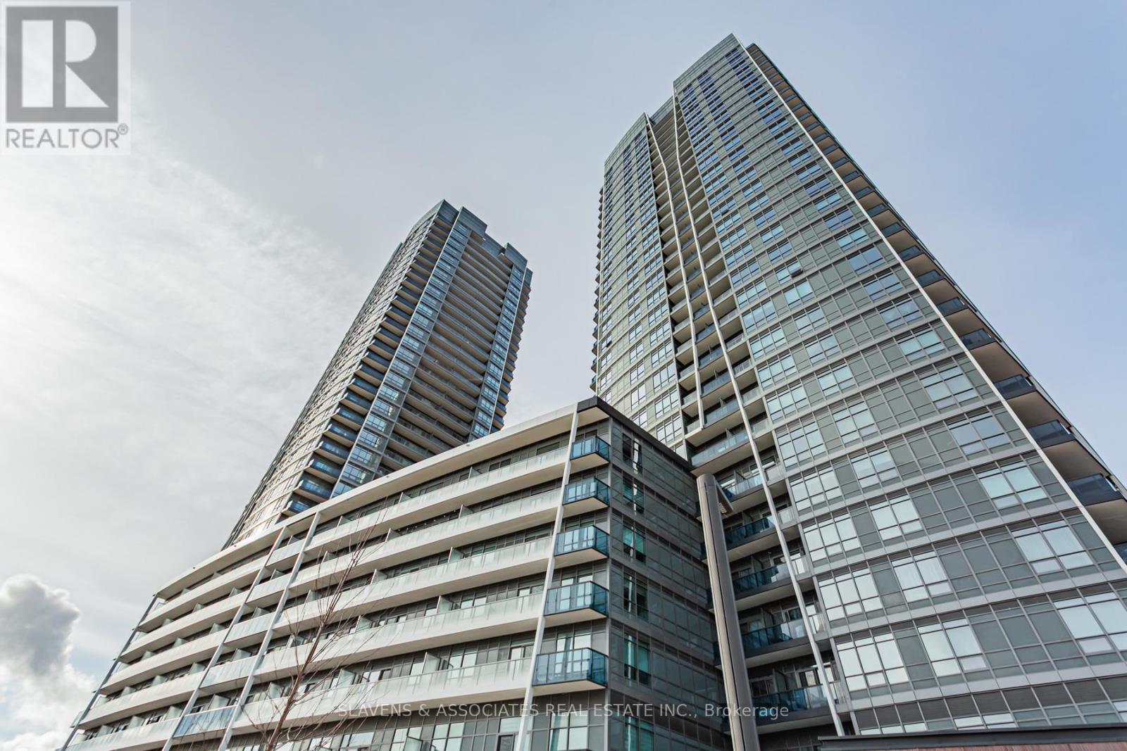 Apartment at A719 - 30 UPPER MALL WAY, Vaughan (Brownridge)