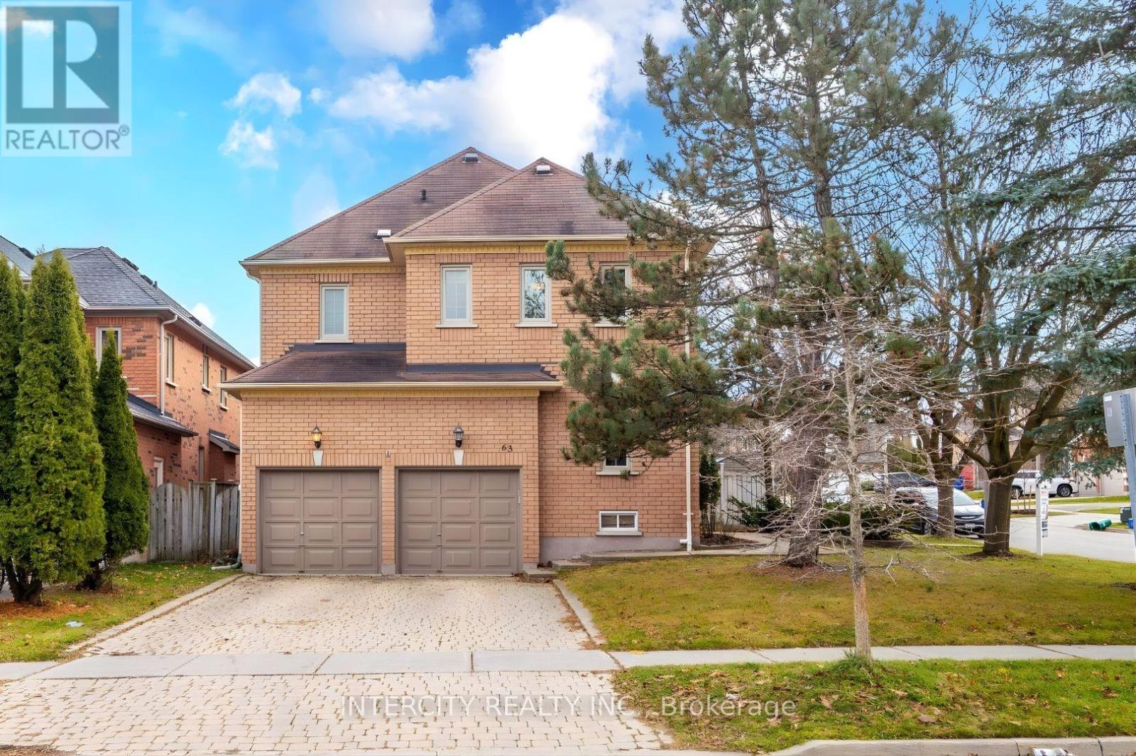 Detached at 63 DEERGLEN TERRACE, Aurora (Aurora Grove)