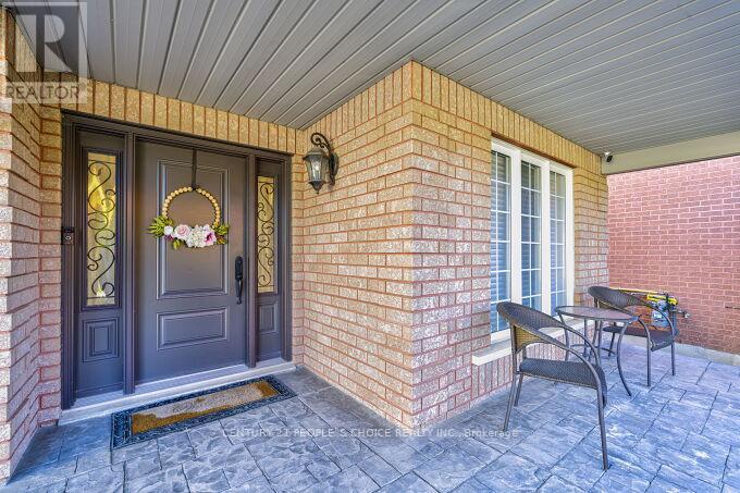 Detached at 49 HUMBER FOREST COURT, Vaughan