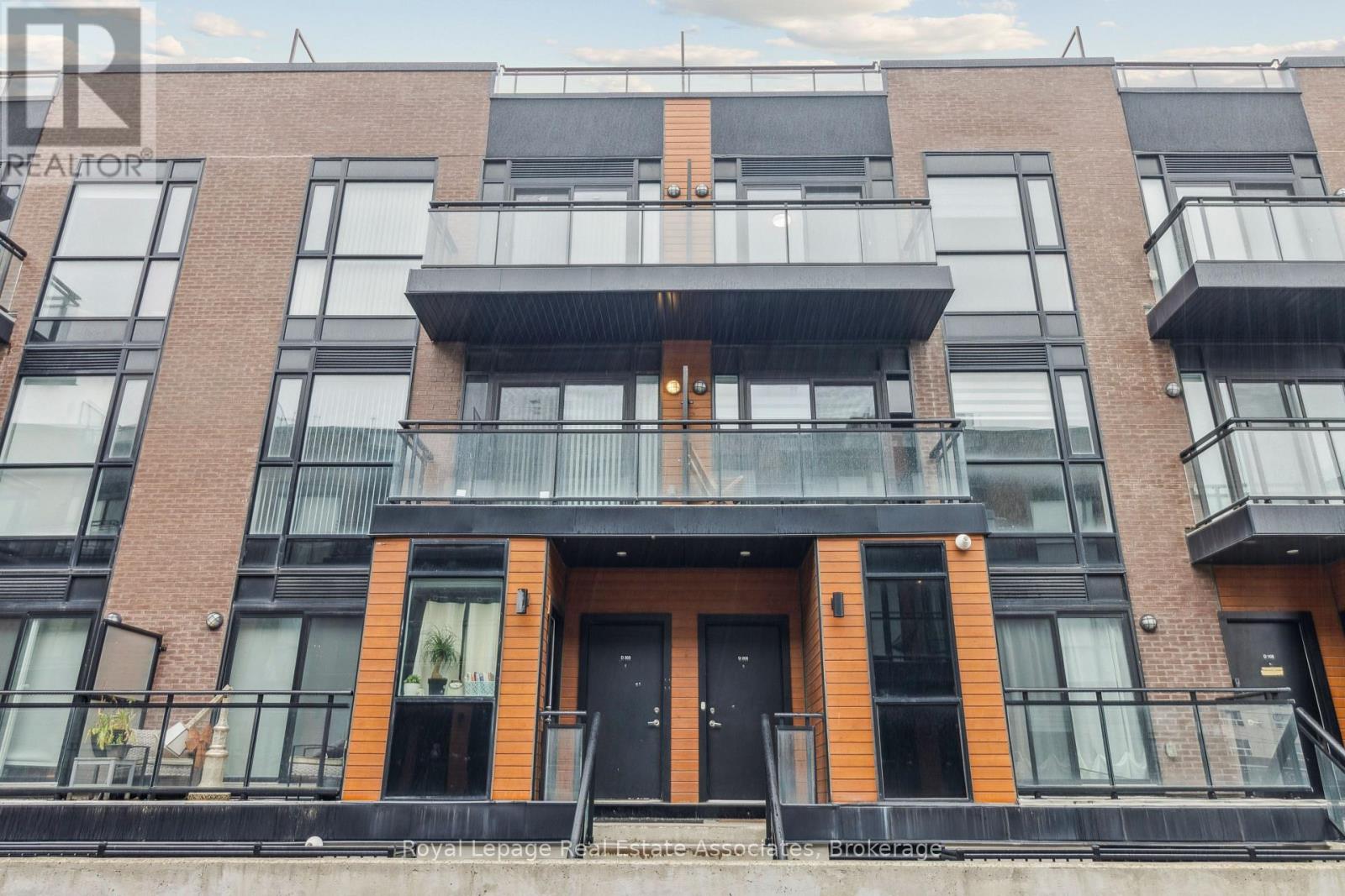 Townhouse at D203 - 5289 HIGHWAY 7, Vaughan (Vaughan Grove)