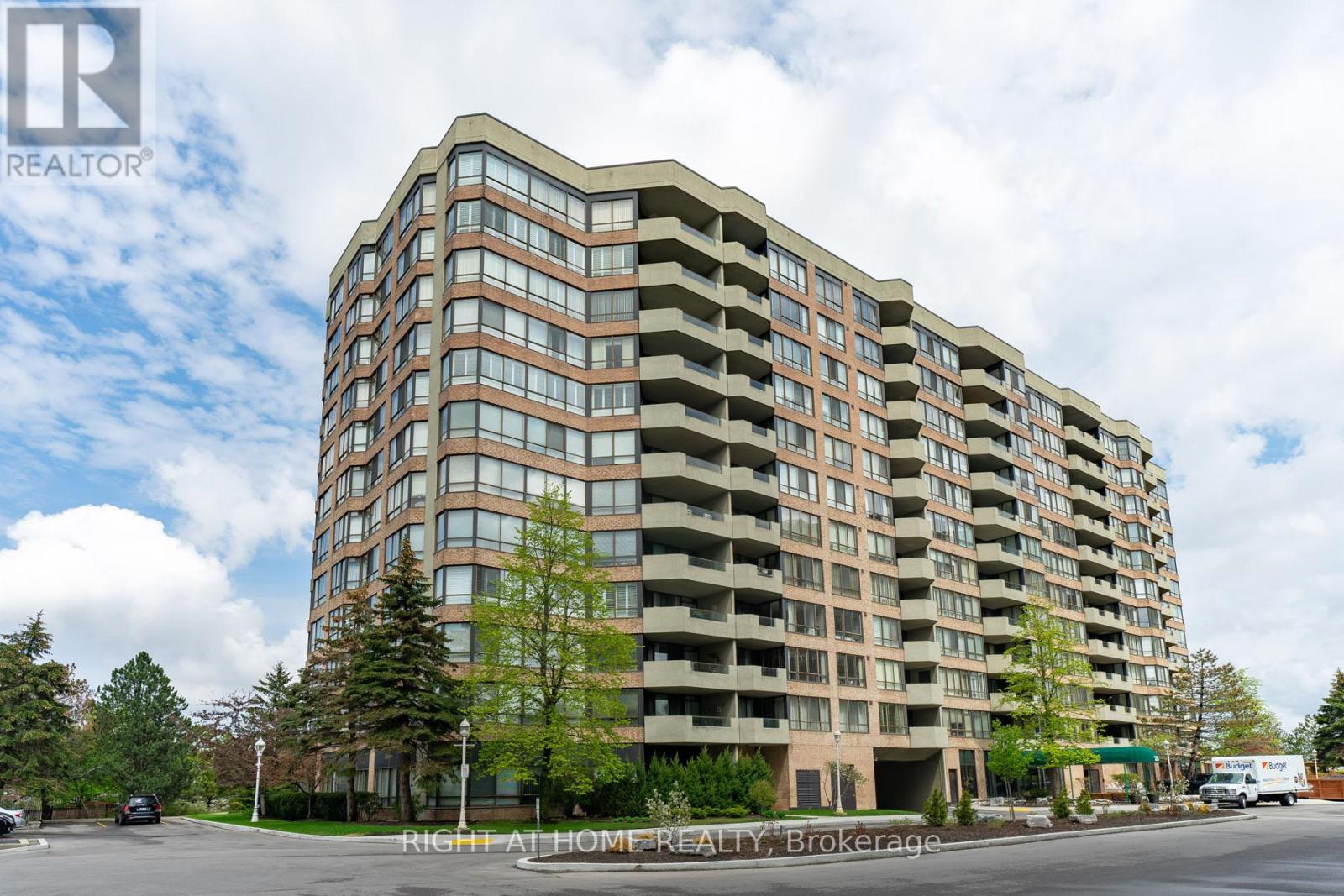 Apartment at 520 - 25 AUSTIN DRIVE, Markham (Markville)