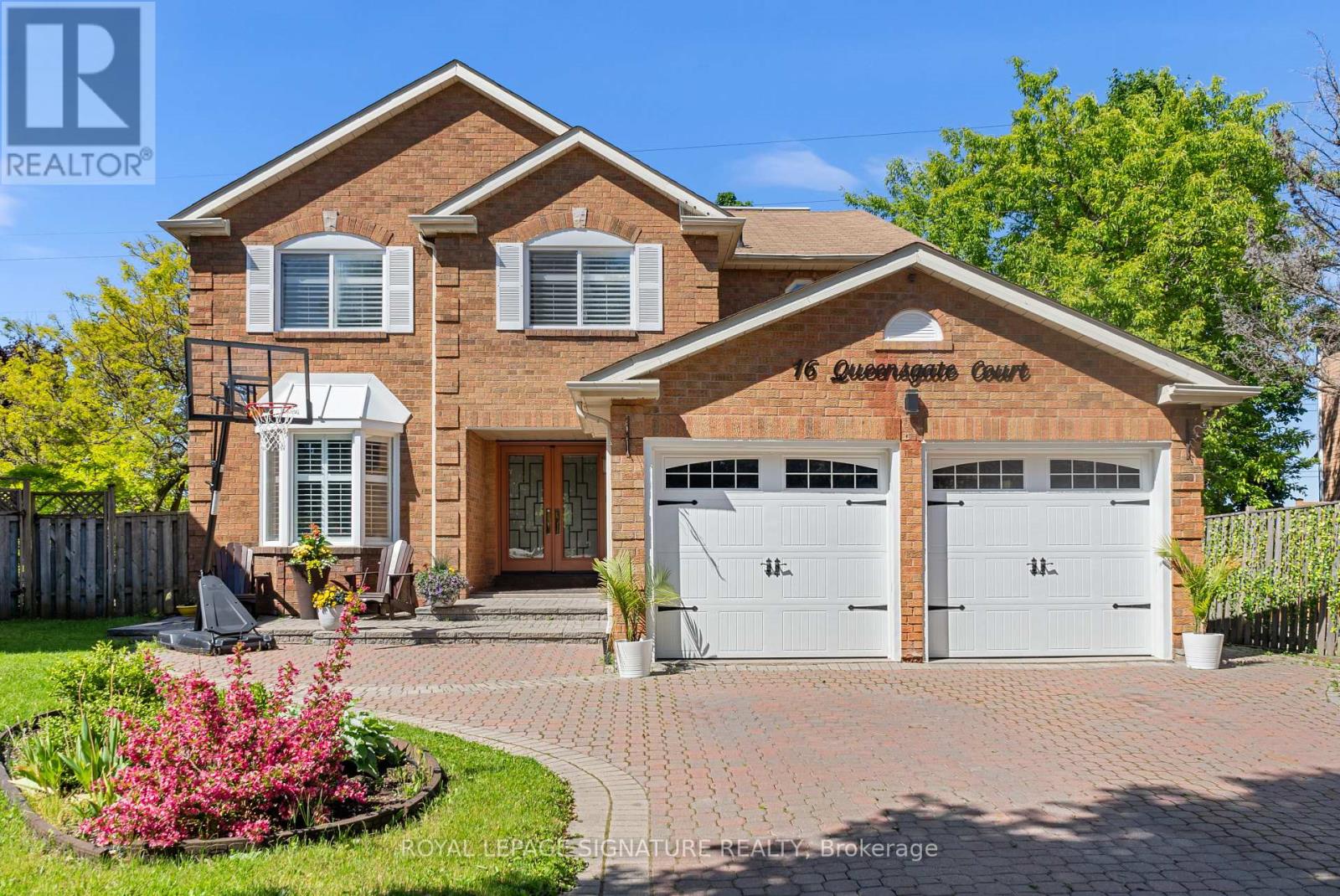 Detached at 16 QUEENSGATE COURT, Markham (Unionville)