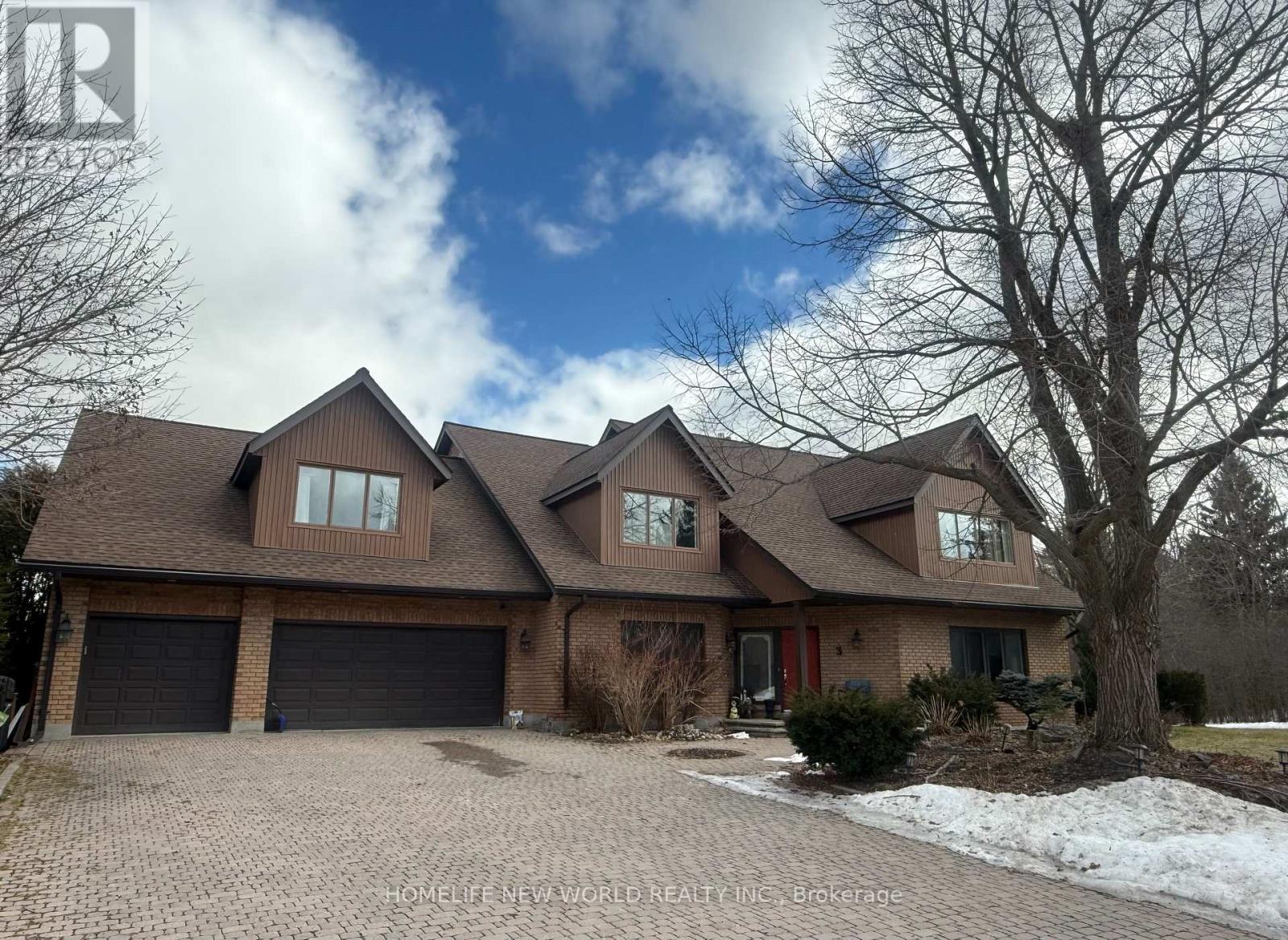Detached at 3 JENKINSON GROVE, King (King City)