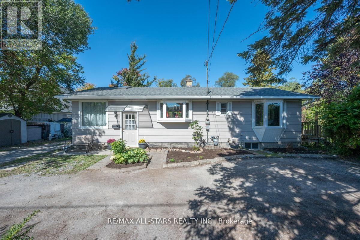 Detached at 40 RIVERGLEN DRIVE, Georgina (Keswick South)