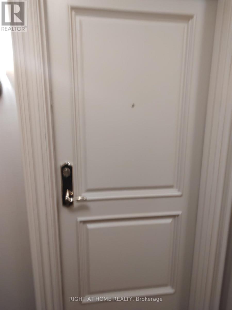 Apartment at 701 - 9245 JANE STREET, Vaughan (Maple)