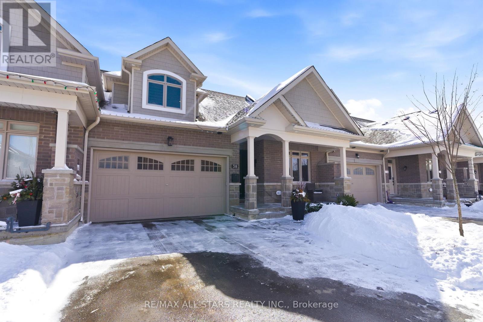 Townhouse at 38 HILDRED CUSHING WAY, Uxbridge