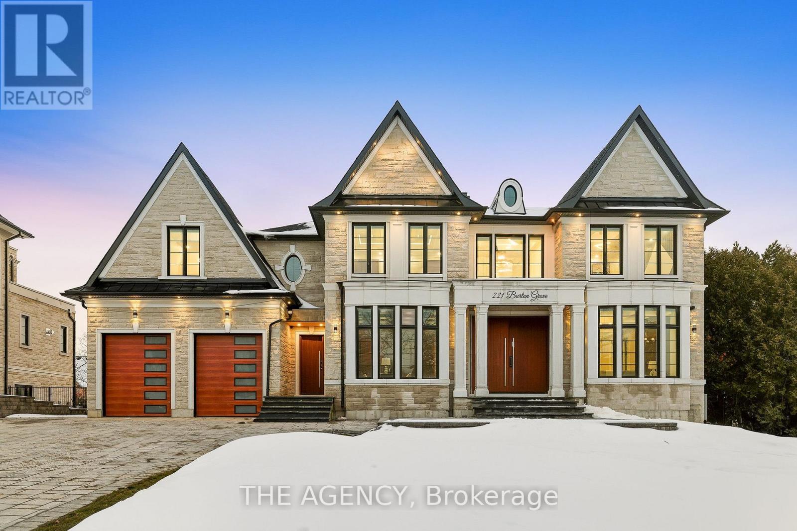 Detached at 221 BURTON GROVE, King (King City)
