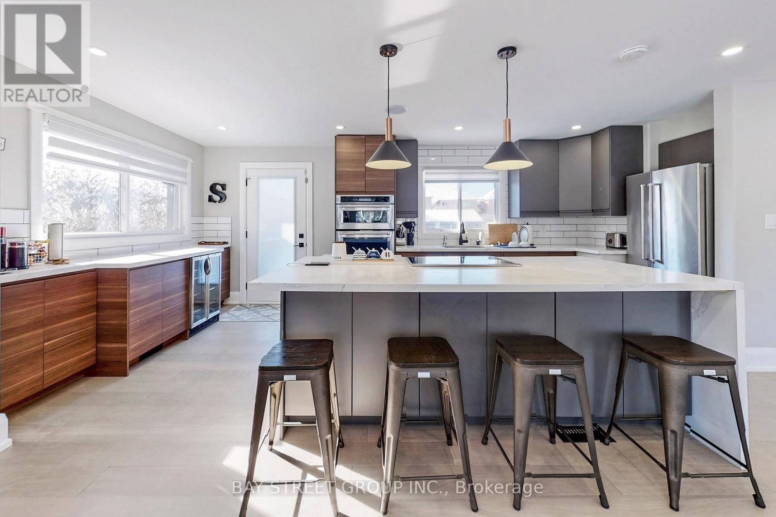 Detached at 646 SIMCOE ROAD, Bradford West Gwillimbury (Bradford)