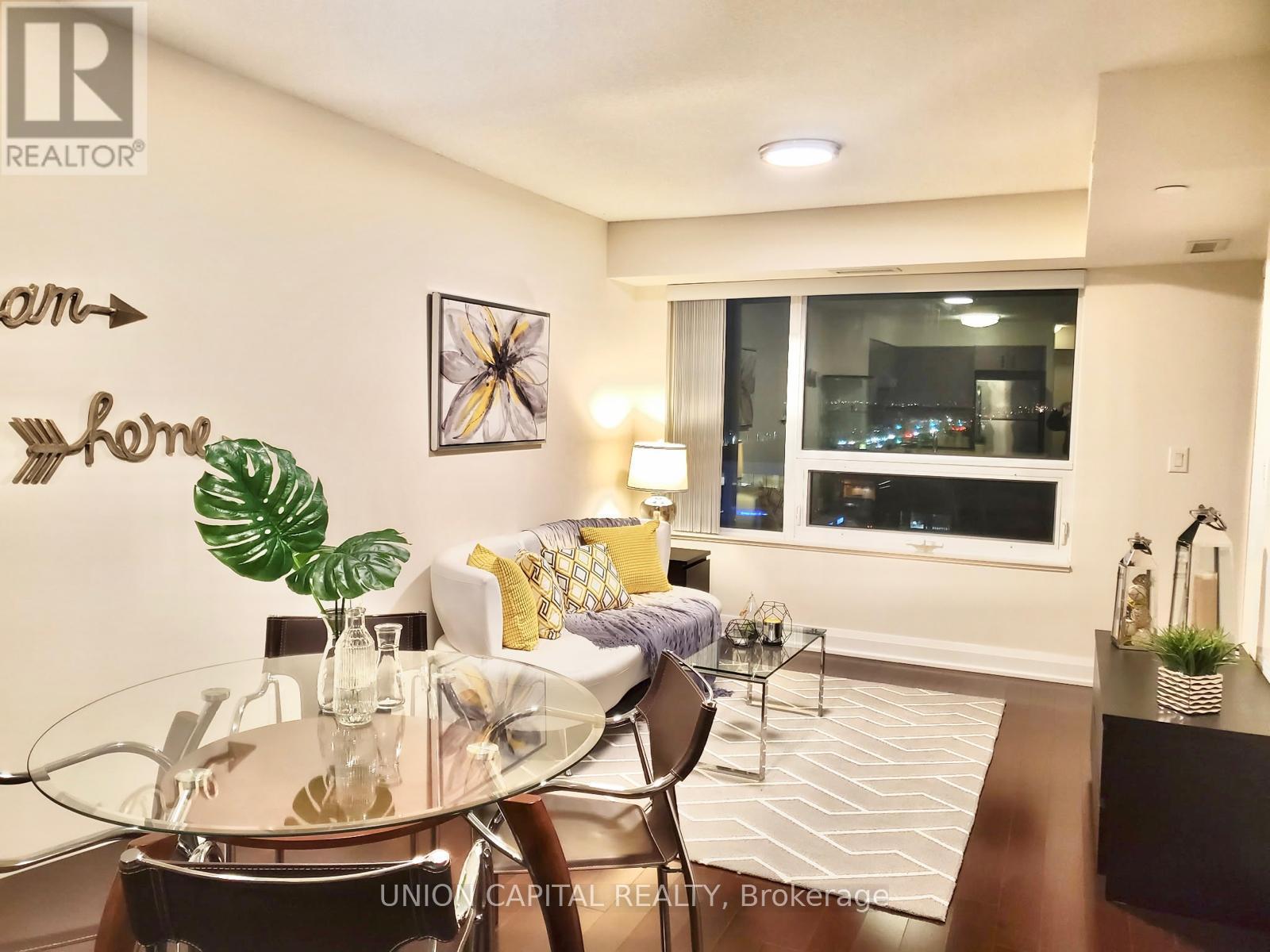 Apartment at 910 - 1 UPTOWN DRIVE, Markham (Unionville)
