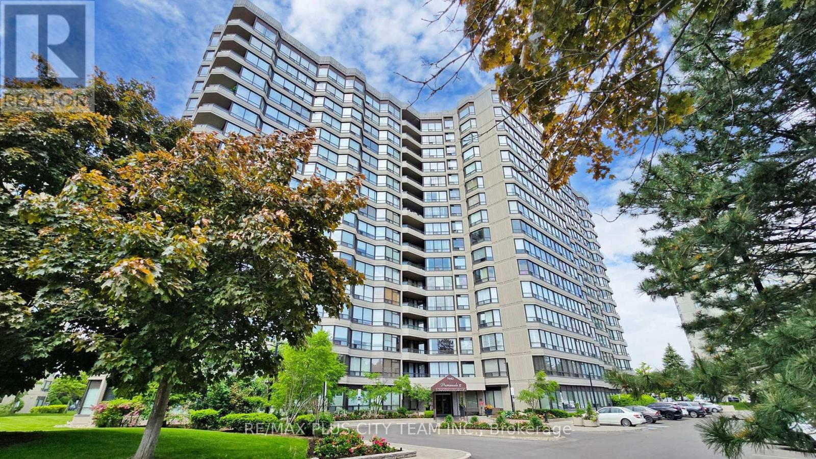 Apartment at 410 - 7440 BATHURST STREET, Vaughan (Brownridge)