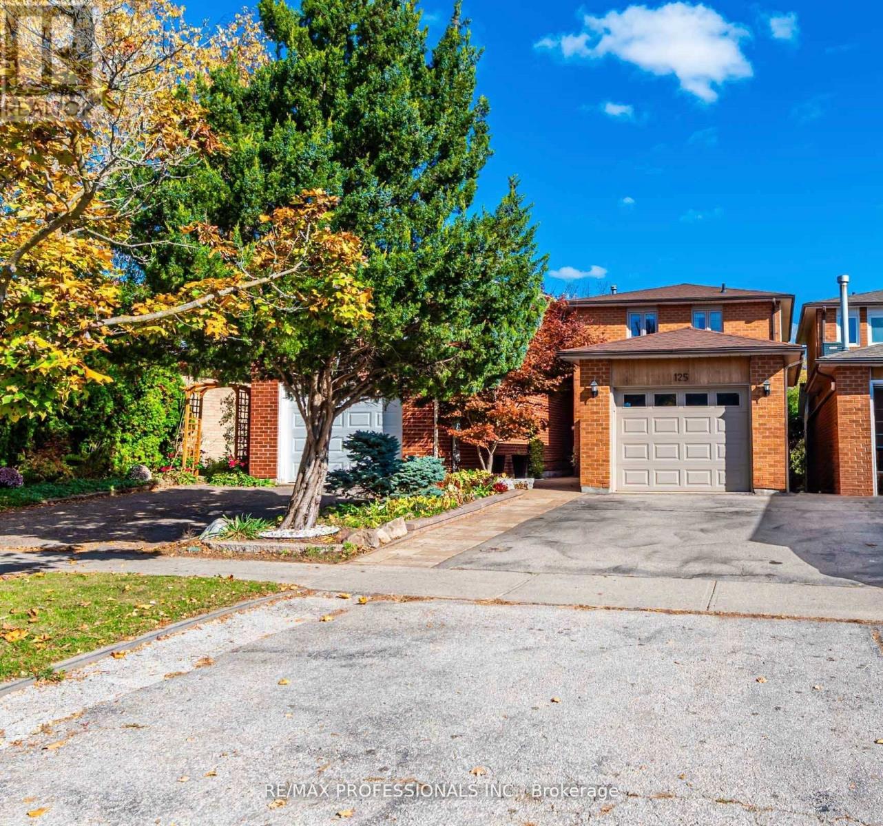 Detached at 125 KERSEY CRESCENT, Richmond Hill (North Richvale)