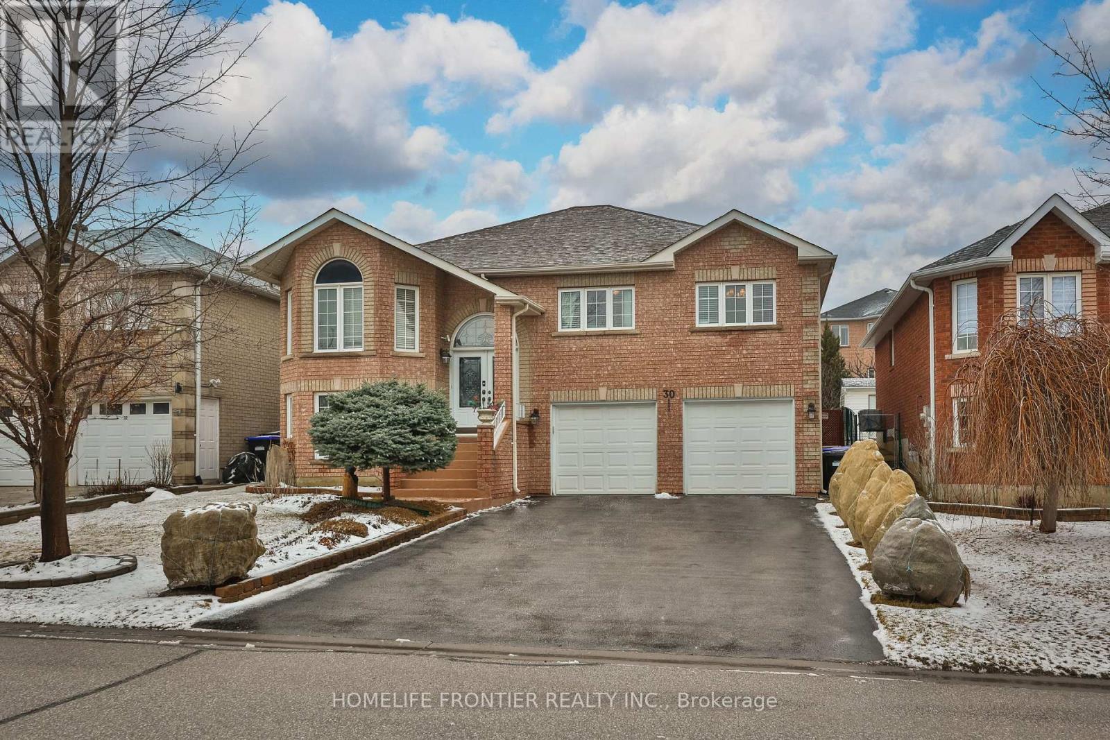 Detached at 30 SAINT AVENUE, Bradford West Gwillimbury (Bradford)