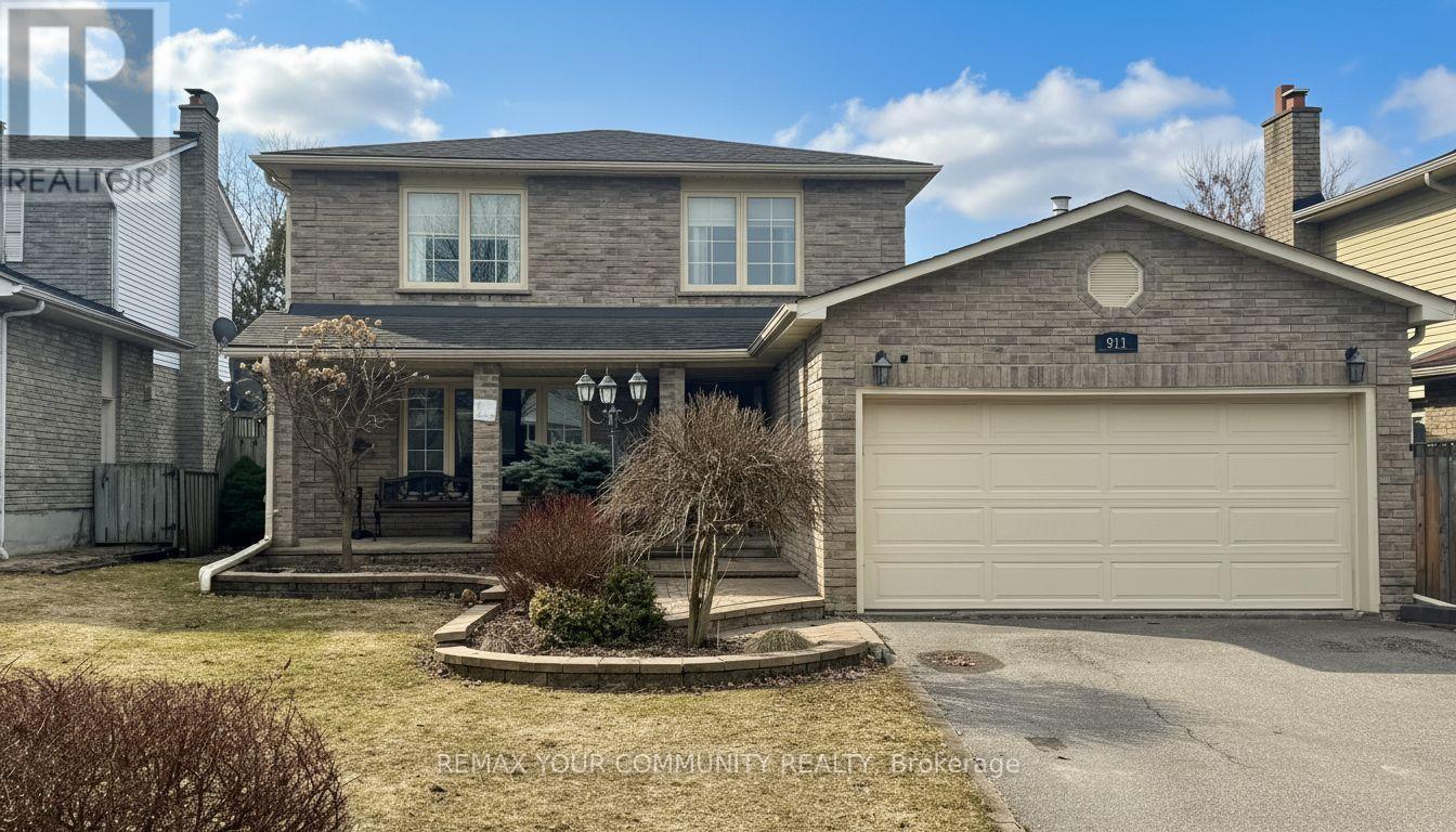 Detached at 911 FERNDALE CRESCENT, Newmarket (Gorham-College Manor)