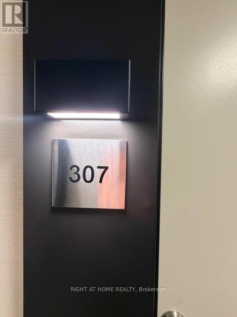 Apartment at 307 - 6 DAVID EYER ROAD, Richmond Hill
