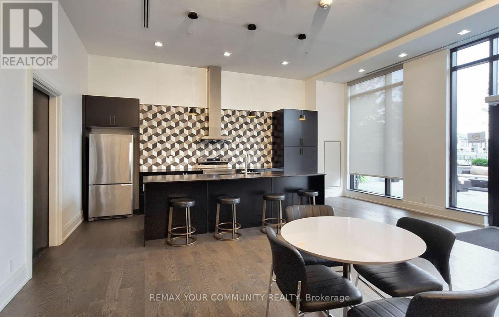 Apartment at PH401 - 555 WILLIAM GRAHAM DRIVE, Aurora