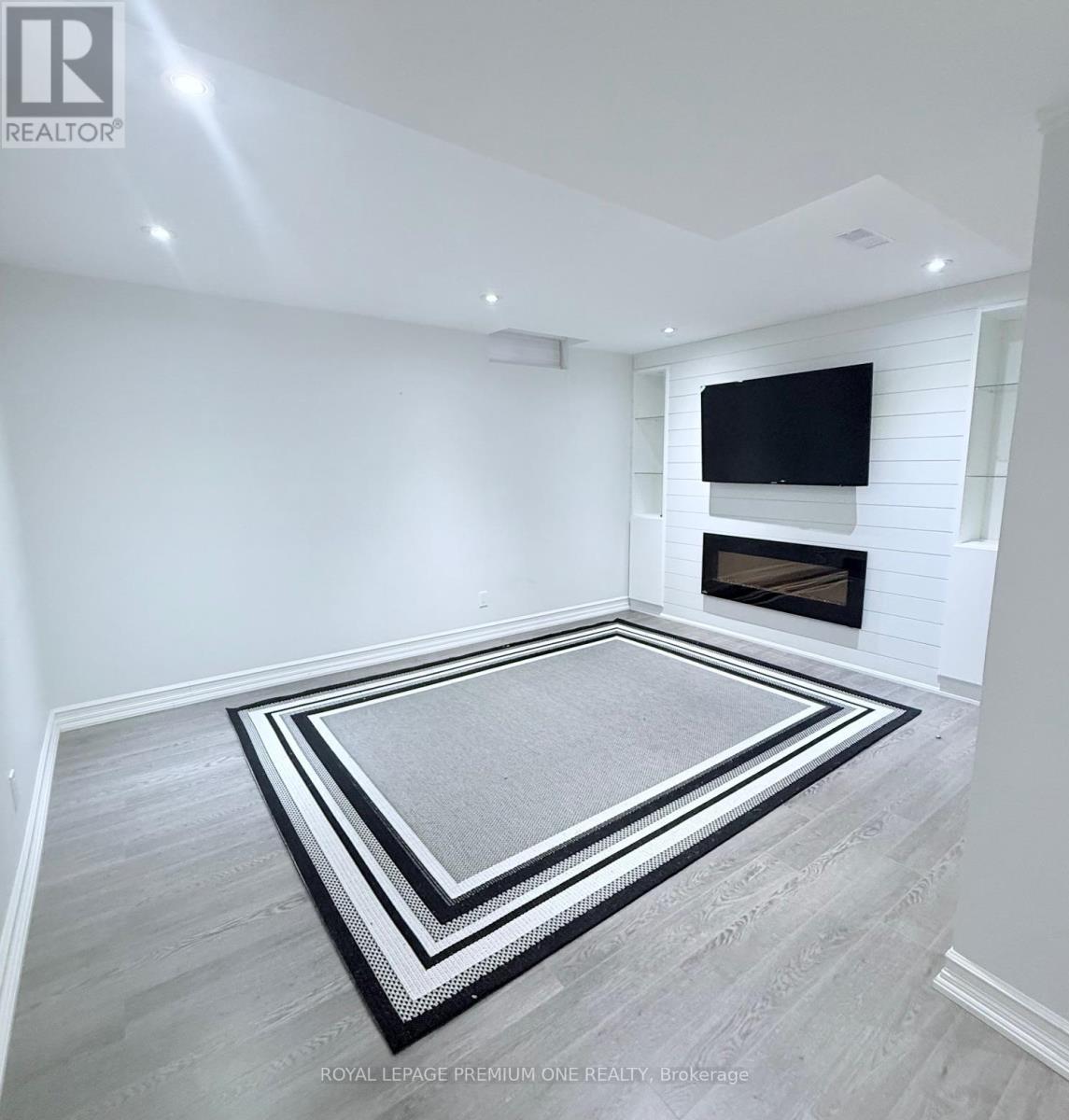 Detached at BASEMENT - 70 ROBERTSON CLOSE, Vaughan (Maple)