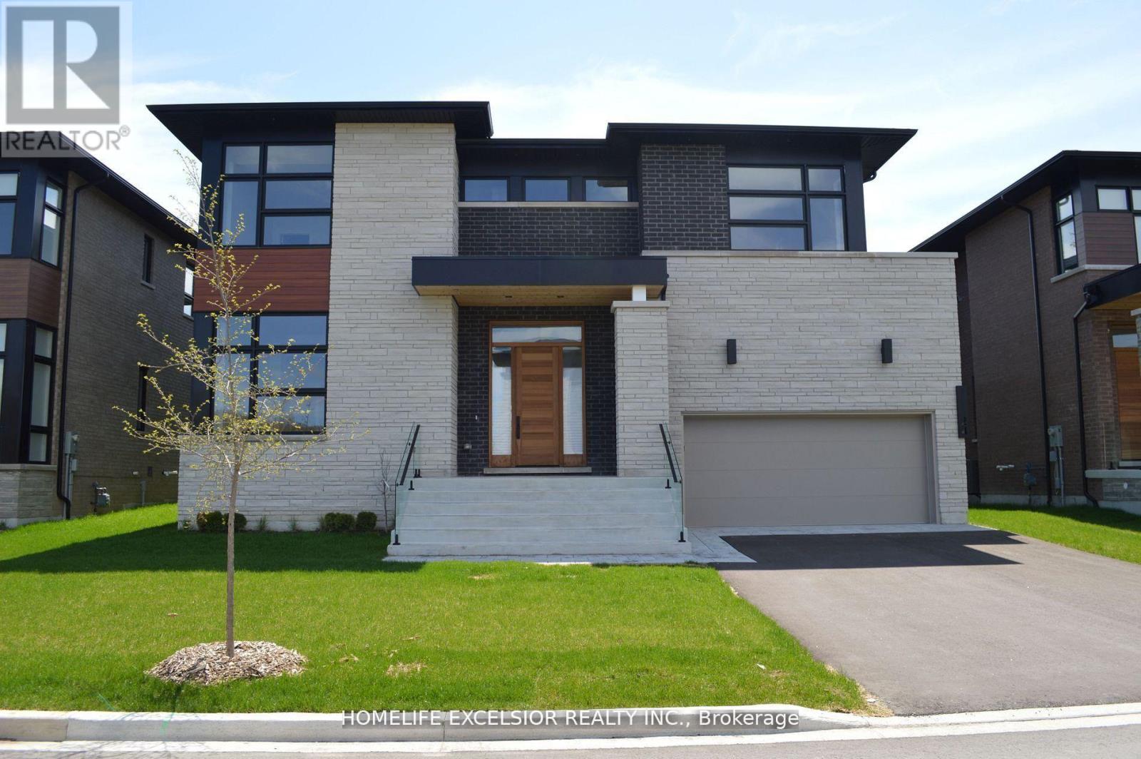 Detached at 24 LIMERICK STREET, Richmond Hill (Oak Ridges Lake Wilcox)
