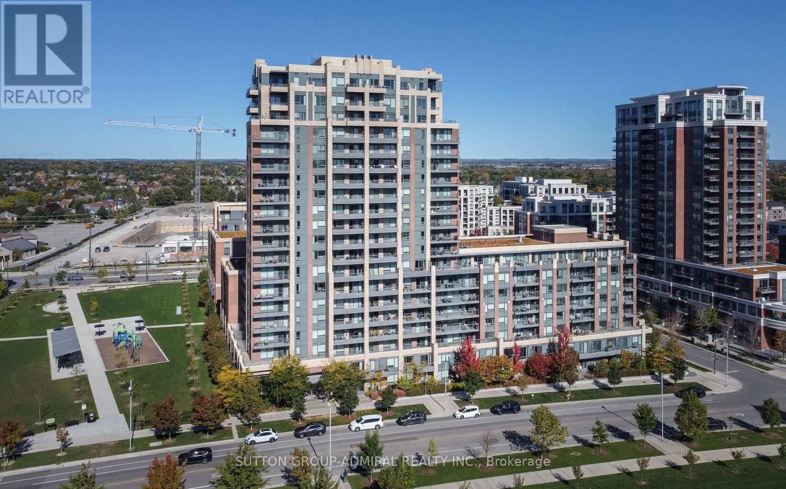 Apartment at 310 - 18 UPTOWN DRIVE, Markham (Unionville)