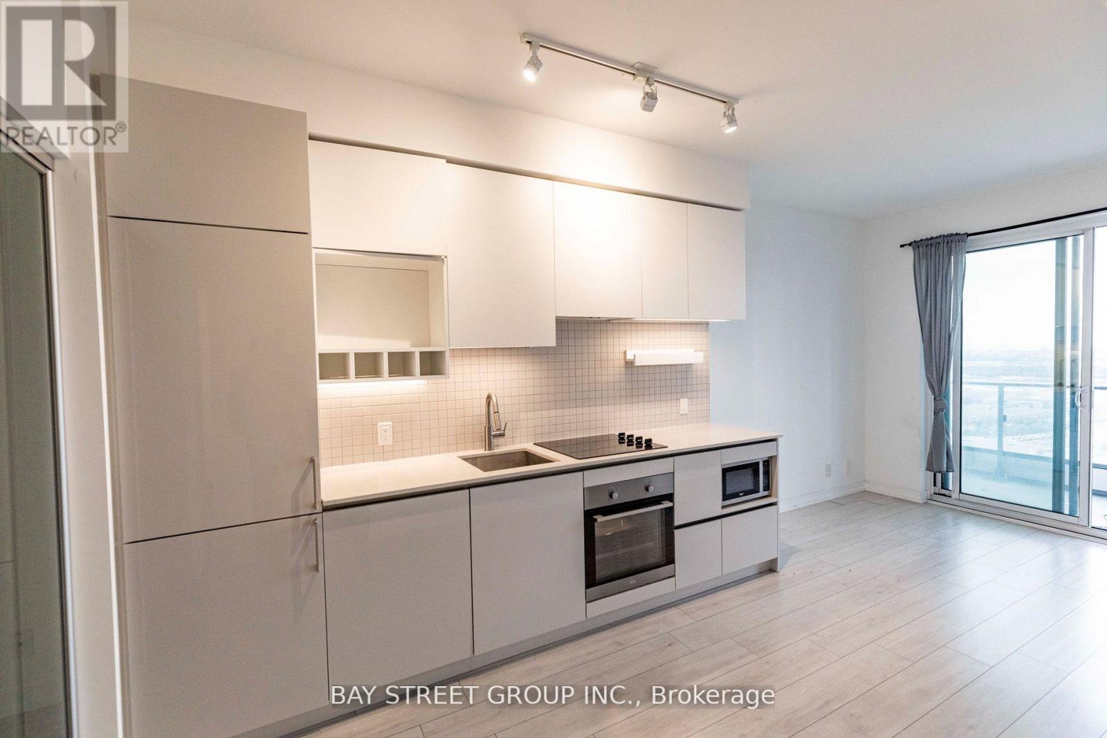 Apartment at 2607 - 950 PORTAGE PKWY PARKWAY, Vaughan (Vaughan Corporate Centre)