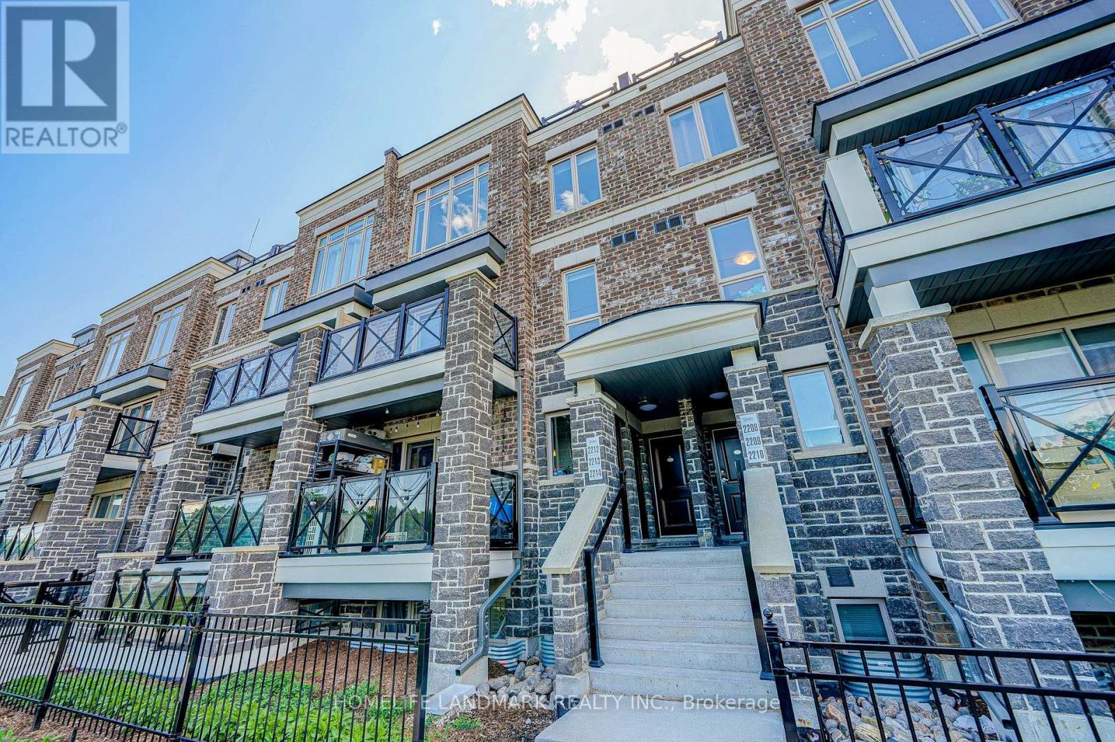 Townhouse at 2213 - 10 WESTMEATH LANE N, Markham (Cornell)