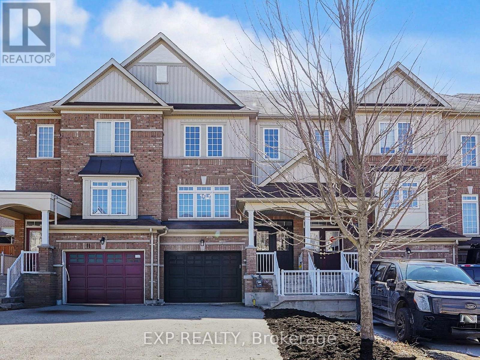 Townhouse at 9 MATTHEWSON AVENUE, Bradford West Gwillimbury (Bradford)