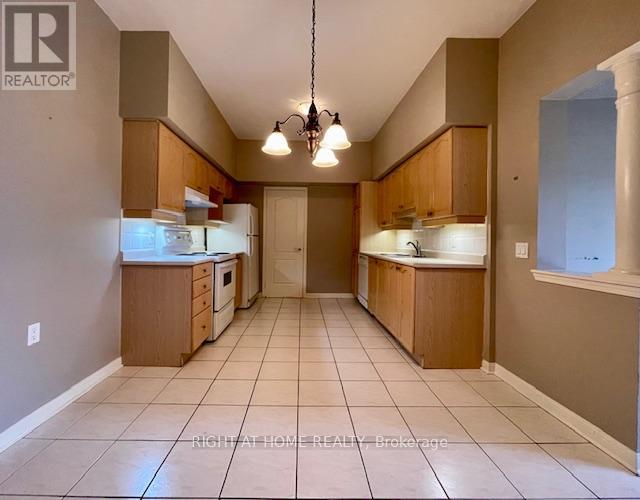 Apartment at 501 - 2506 RUTHERFORD ROAD, Vaughan