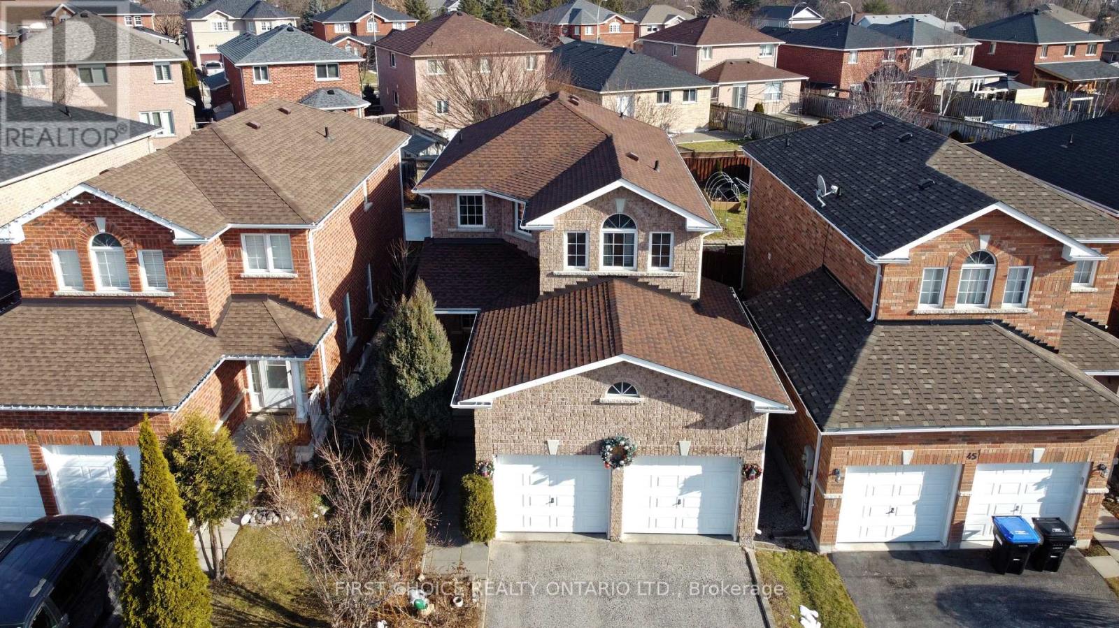 Detached at 43 BUCHANAN DRIVE, New Tecumseth (Alliston)