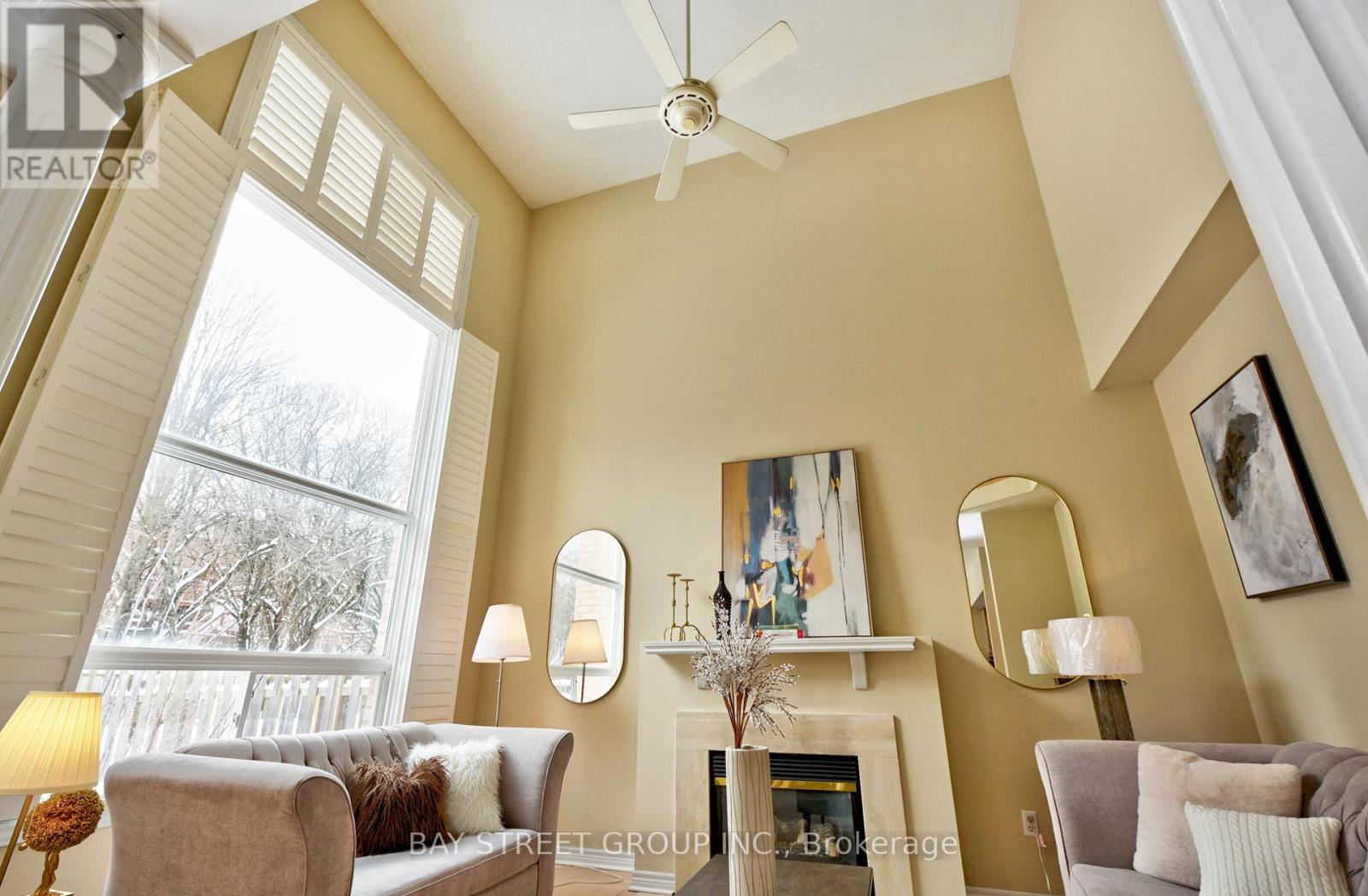 Detached at 43 ENGLISH OAK DRIVE, Richmond Hill (Oak Ridges Lake Wilcox)