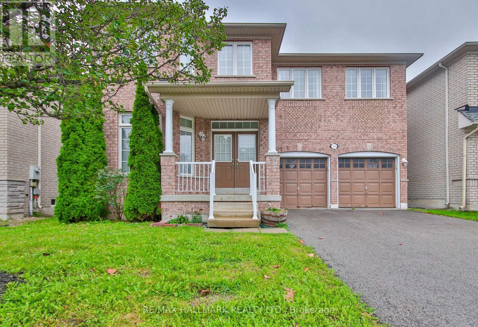 Detached at 15 BRIARGLEN ROAD, Markham (Cachet)