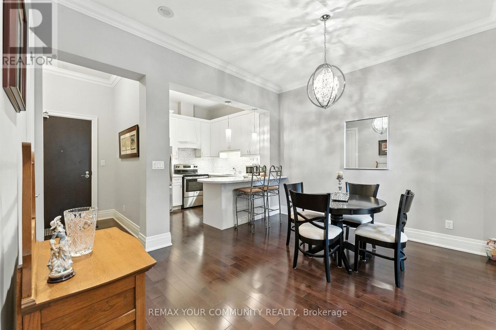 Apartment at 101 - 80 BURNS BOULEVARD, King (King City)