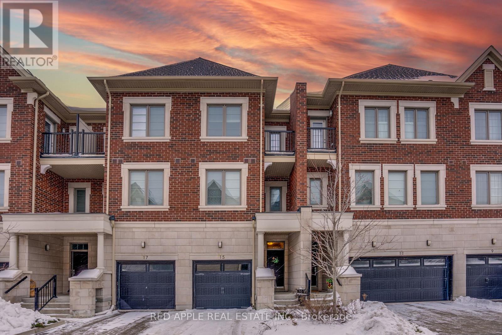 Townhouse at 15 DUNTON LANE, Richmond Hill (Bayview Hill)