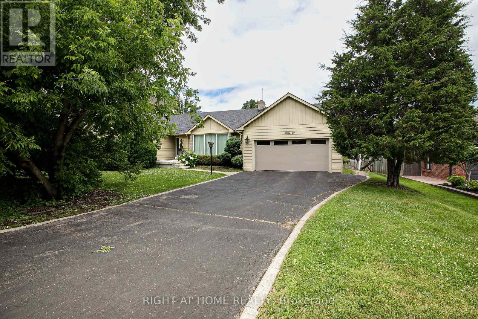 Detached at 46 ROOSEVELT DRIVE, Richmond Hill (South Richvale)