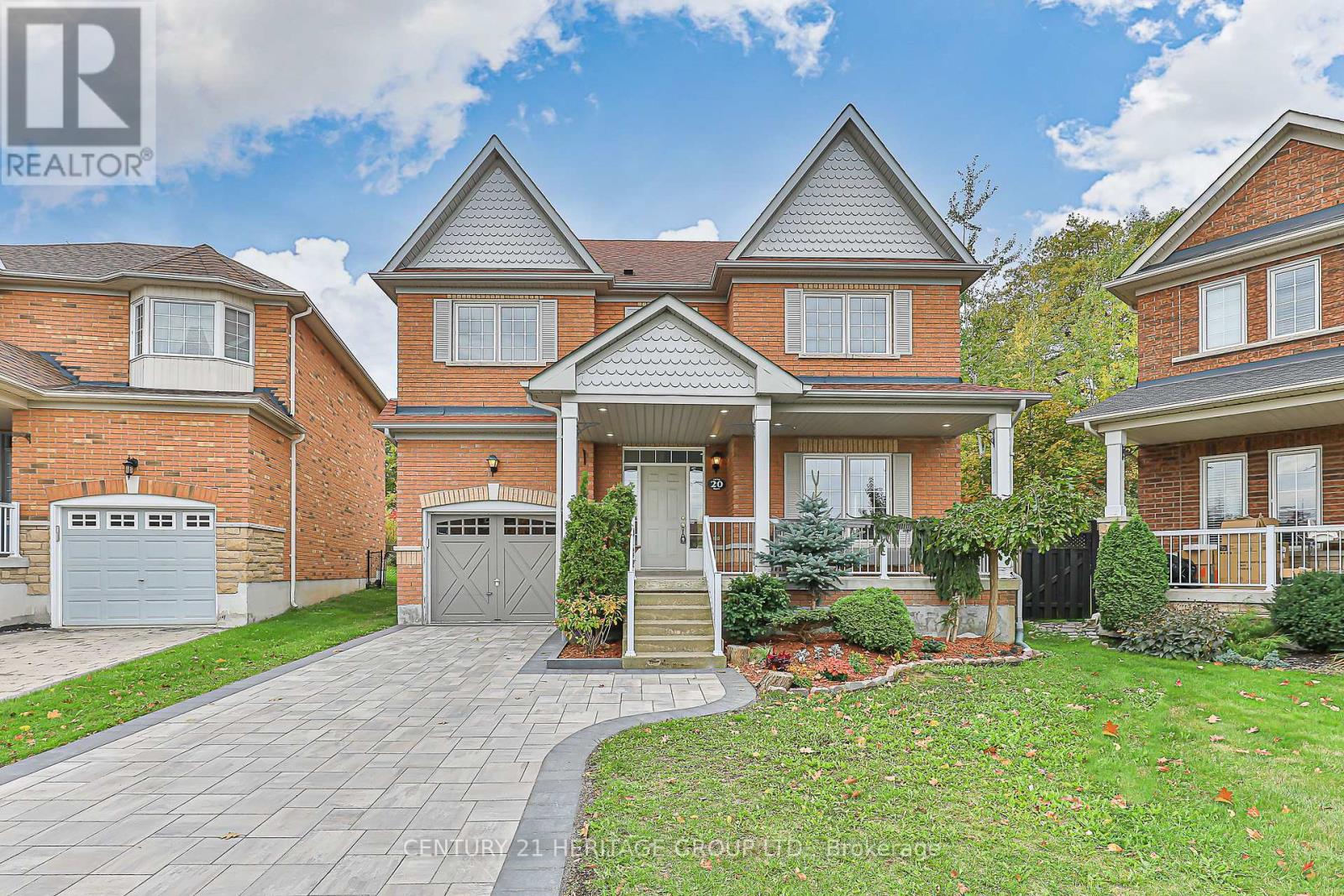 Detached at 20 TRISH DRIVE, Richmond Hill (Oak Ridges Lake Wilcox)