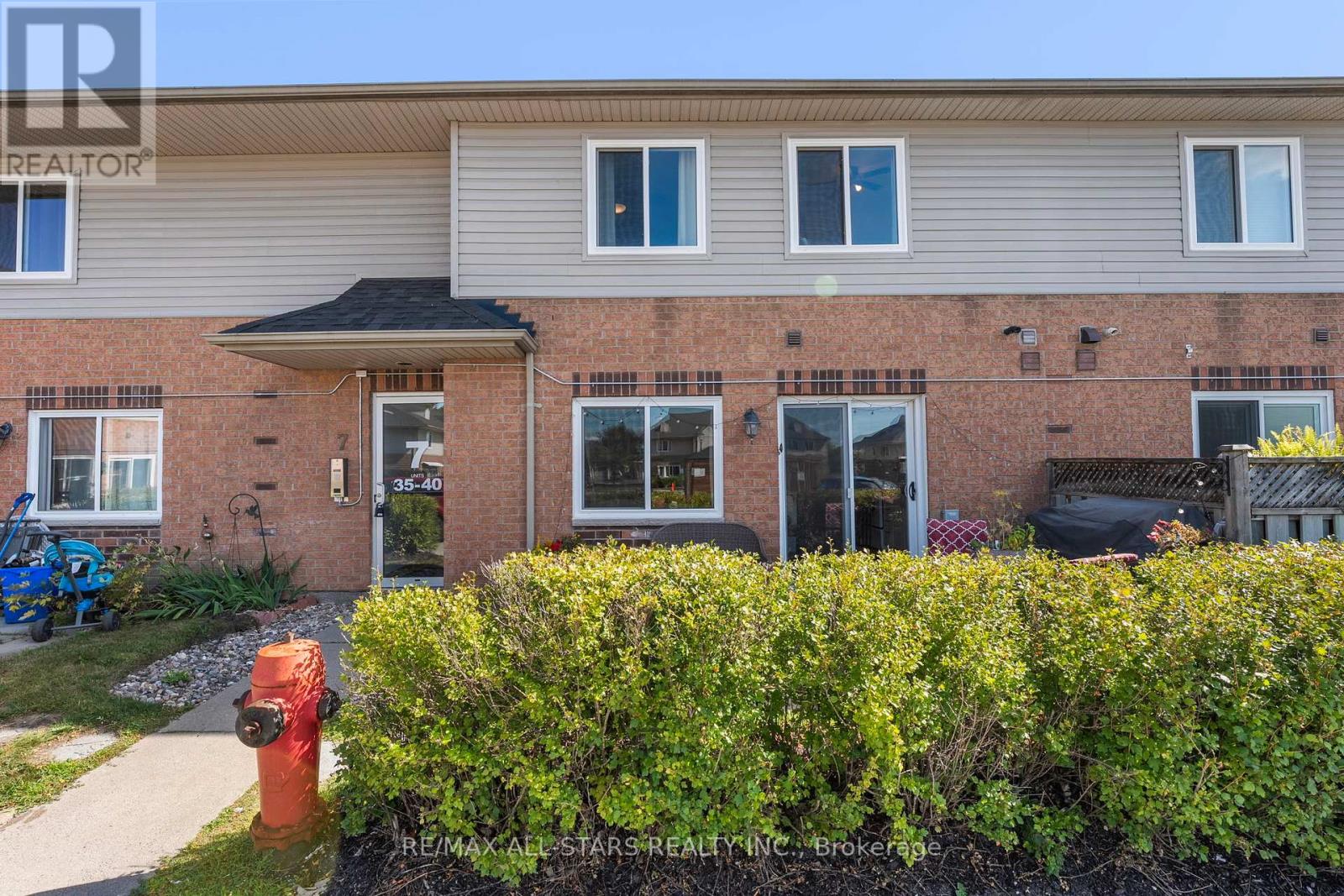 Townhouse at 36 - 1 TESTA ROAD, Uxbridge