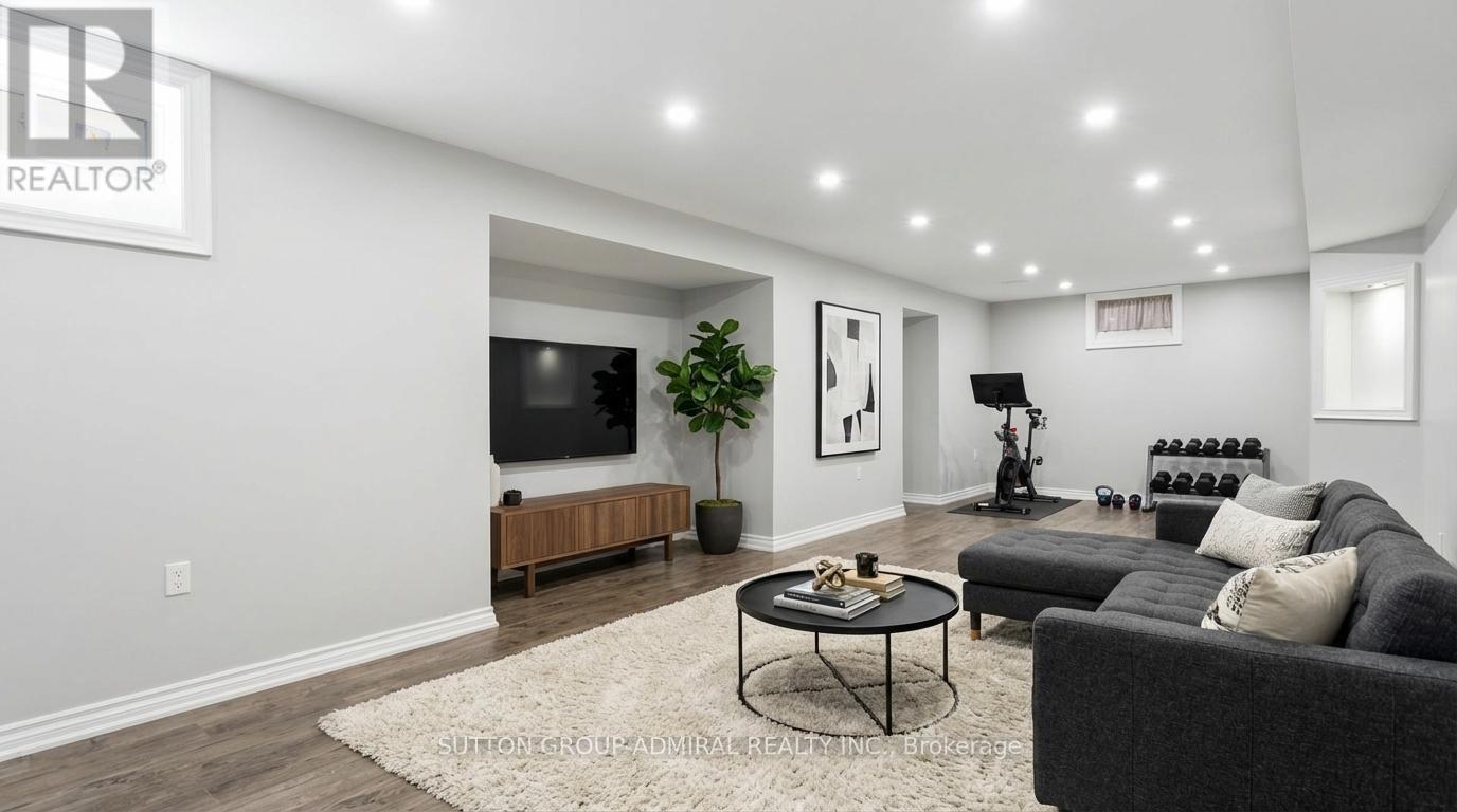 Detached at 1 CITRINE DRIVE, Bradford West Gwillimbury