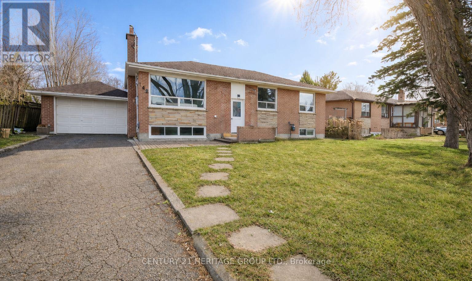 Detached at 142 KINGSLYNN DRIVE, King (King City)