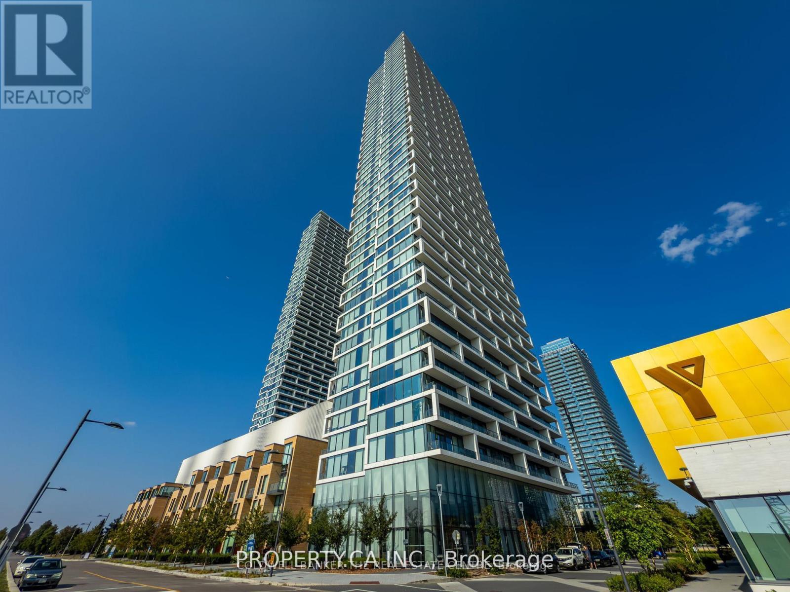 Apartment at 1711 - 5 BUTTERMILL AVENUE N, Vaughan (Vaughan Corporate Centre)