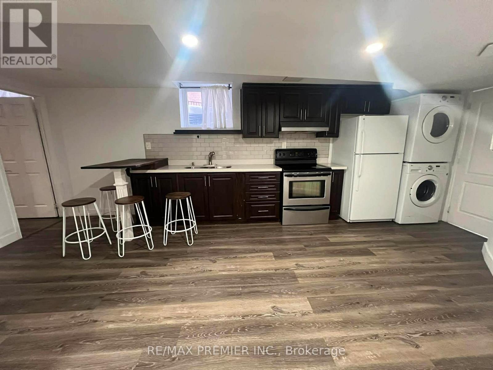 Detached at 118 SOLWAY AVENUE, Vaughan (Maple)