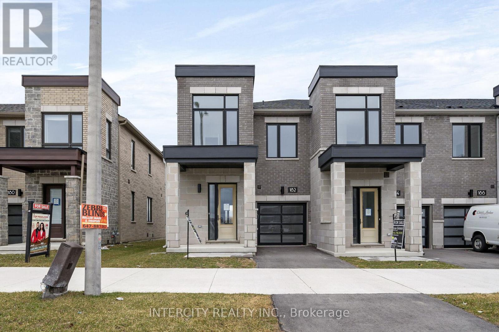 Townhouse at 182 MUMBAI DRIVE, Markham (Middlefield)