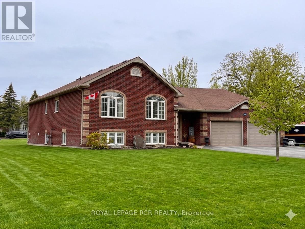 Detached at 10 FISHER DRIVE, Adjala-Tosorontio (Everett)