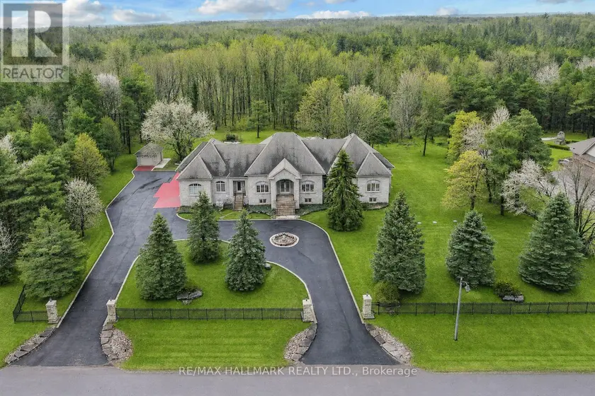 Detached at 11 CRANBORNE CHASE, Whitchurch-Stouffville