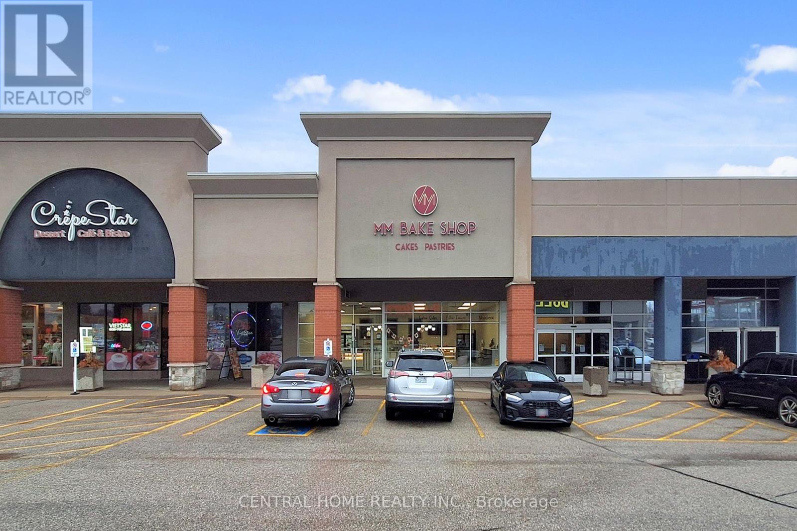 Other at 104 - 14800 YONGE STREET, Aurora (Aurora Highlands)