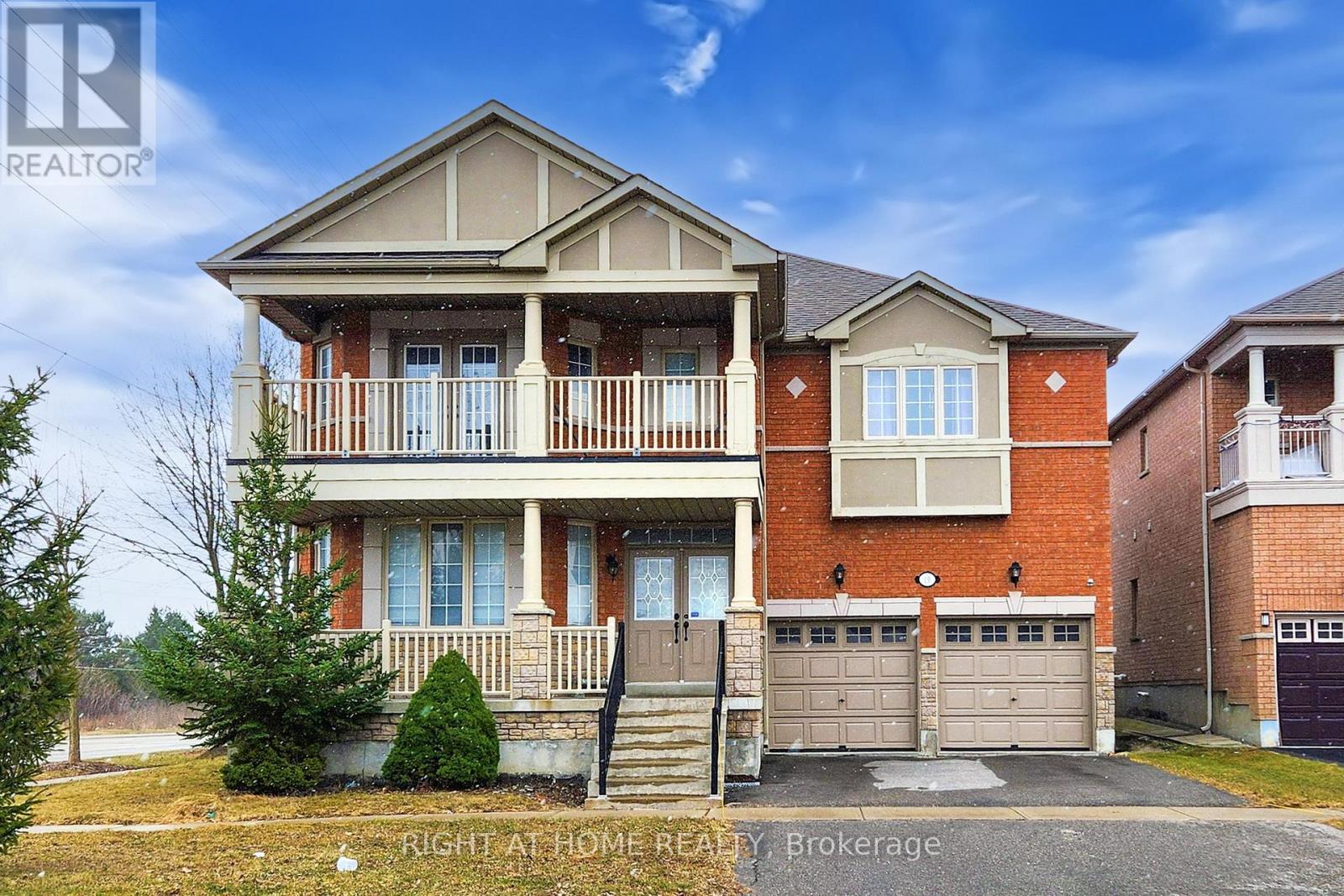 Detached at 19 ROBERT GRUNDY ROAD, Markham (Cachet)