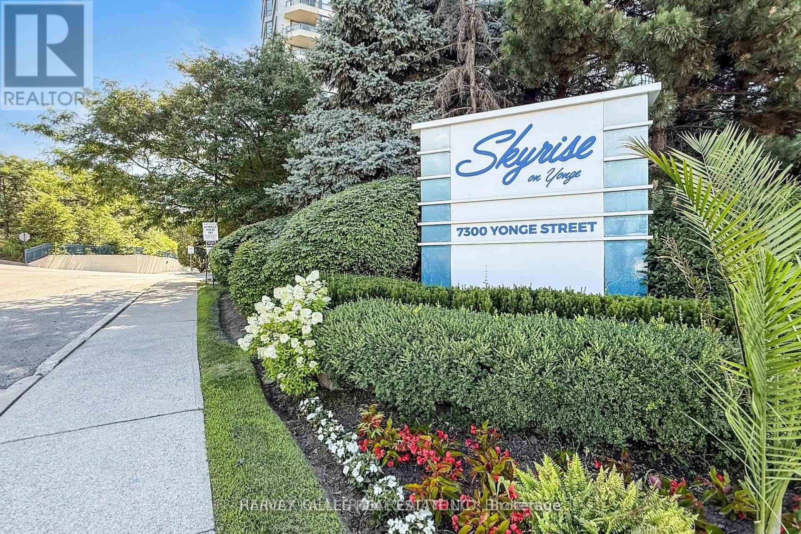 Apartment at 311 - 7300 YONGE STREET, Vaughan (Crestwood-Springfarm-Yorkhill)