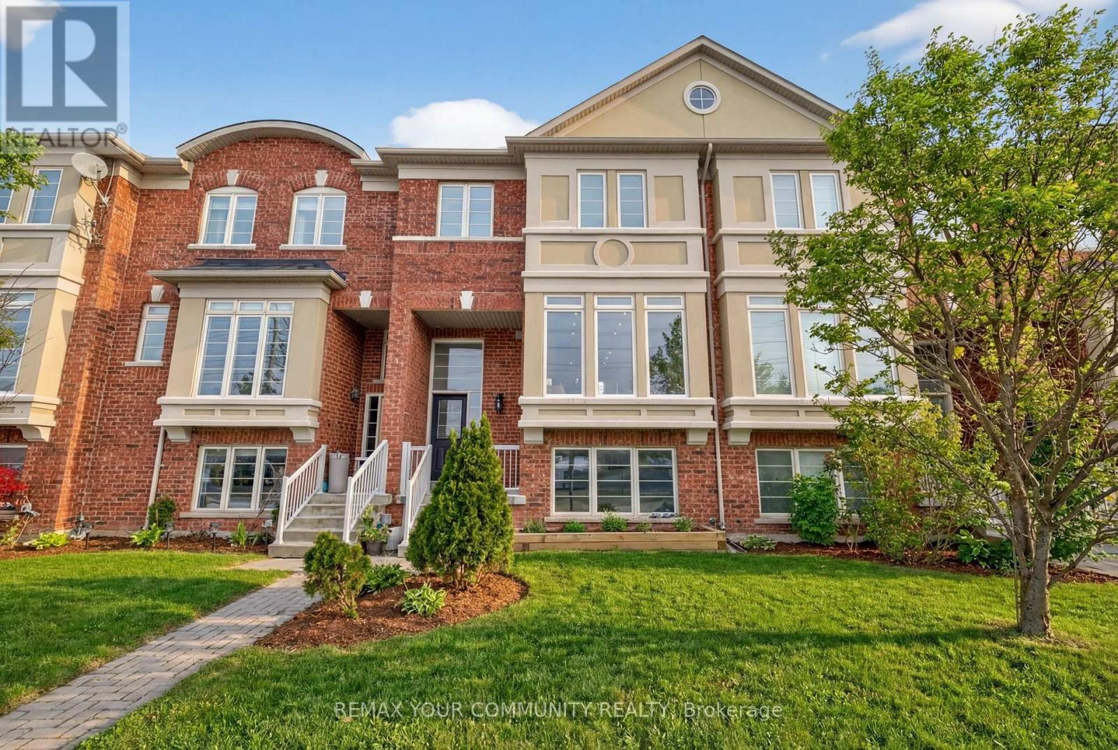 Townhouse at 193 ZOKOL DRIVE, Aurora