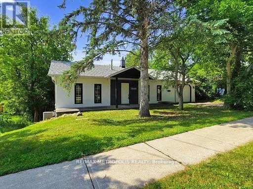 Detached at 1000 ELGIN STREET, Newmarket