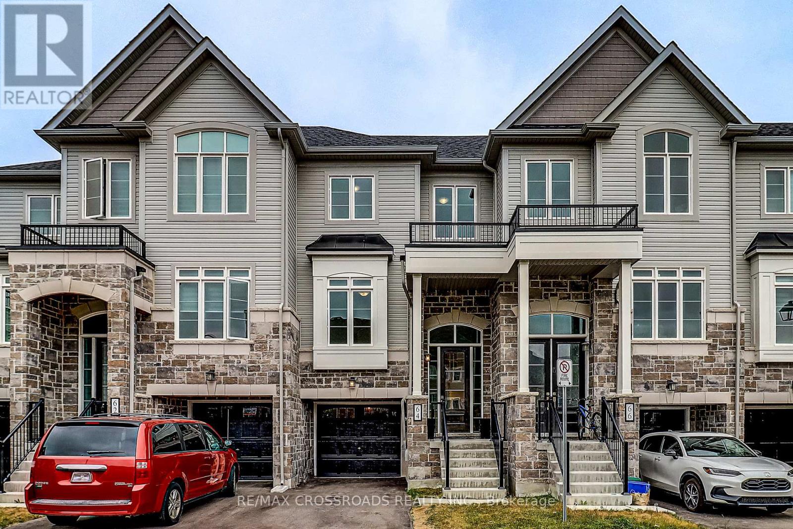 Townhouse at 64 LYALL STOKES CIRCLE, East Gwillimbury (Mt Albert)