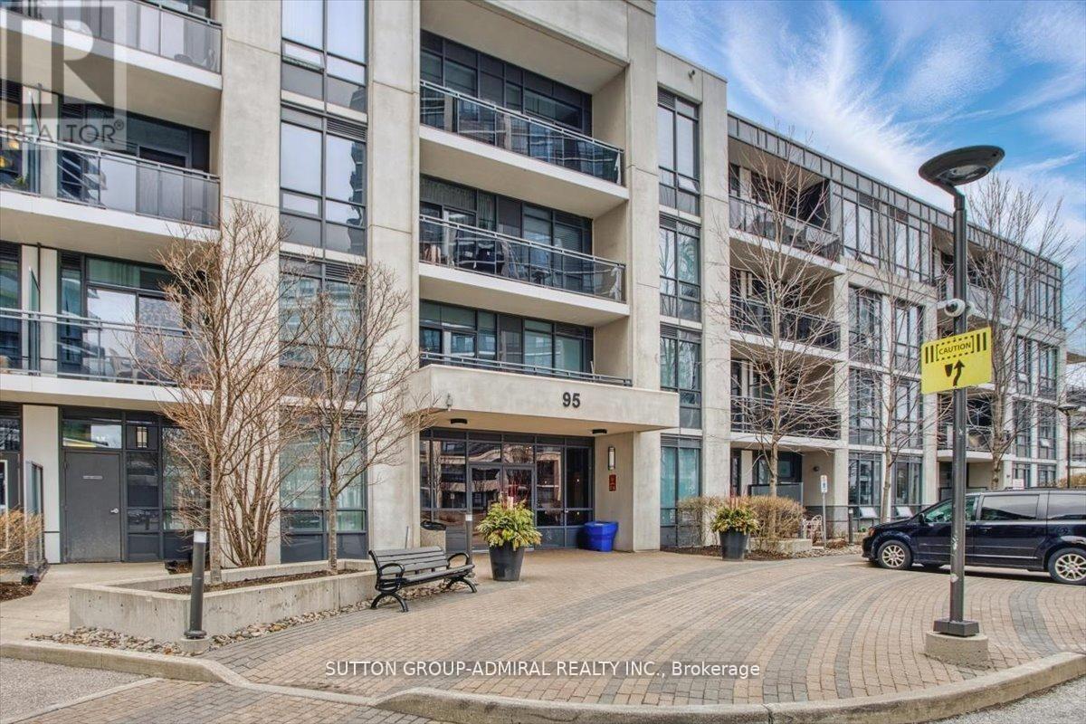 Apartment at 204 - 95 NORTH PARK ROAD, Vaughan (Beverley Glen)