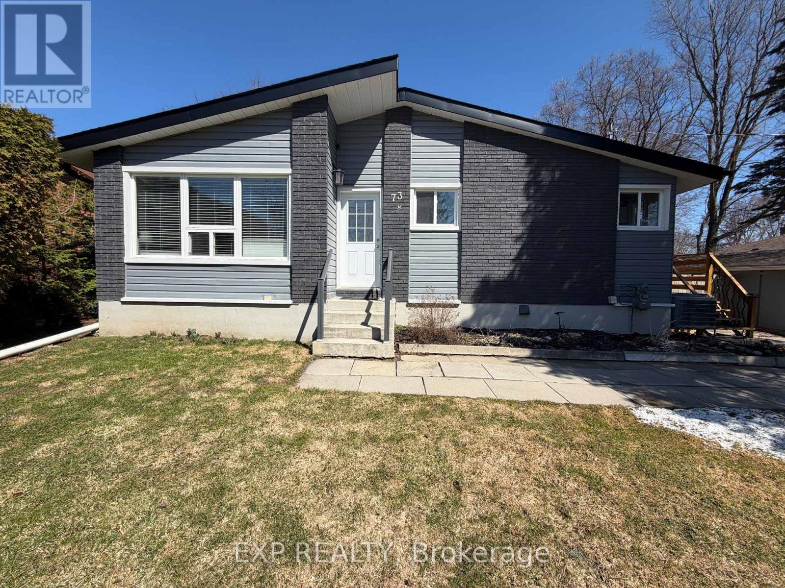 Detached at LOWER - 73 ROXBOROUGH ROAD, Newmarket (Gorham-College Manor)
